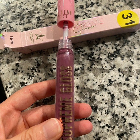 JEFFREE ⭐️ Star Supreme Gloss in Improper NIP - Picture 3 of 3